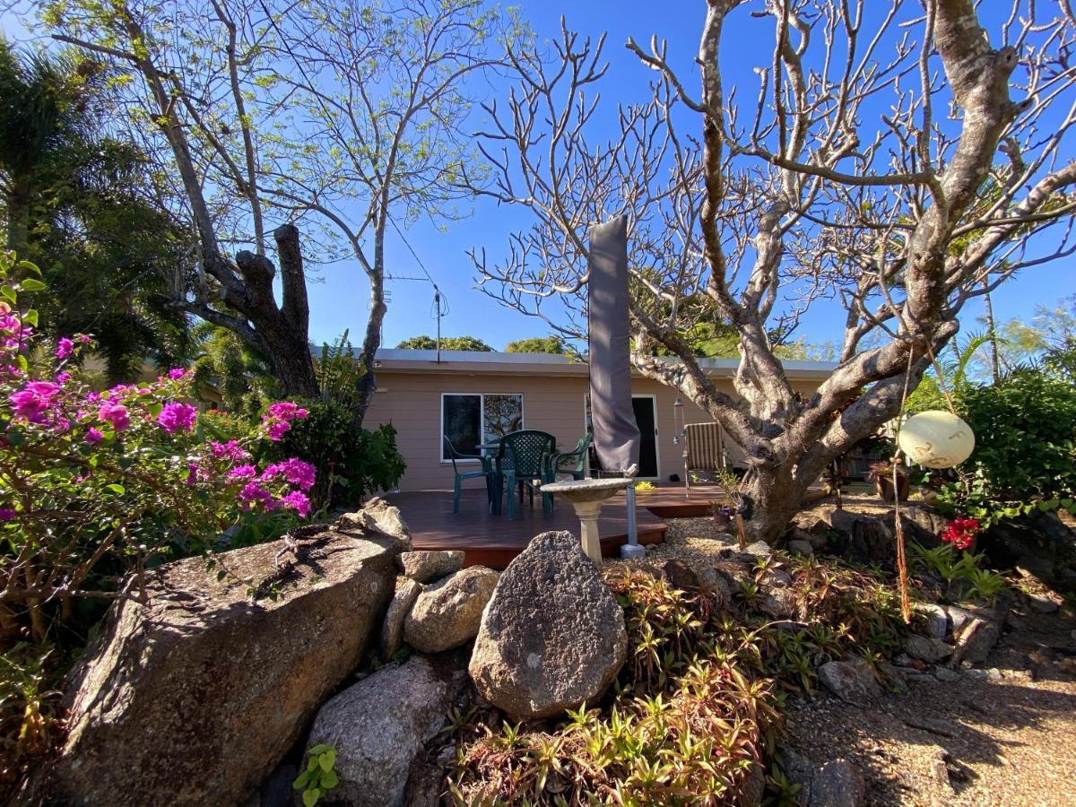 J & Ella'S Holiday House - 2 Bedroom, 2 Bathroom Home Cooktown Esterno foto