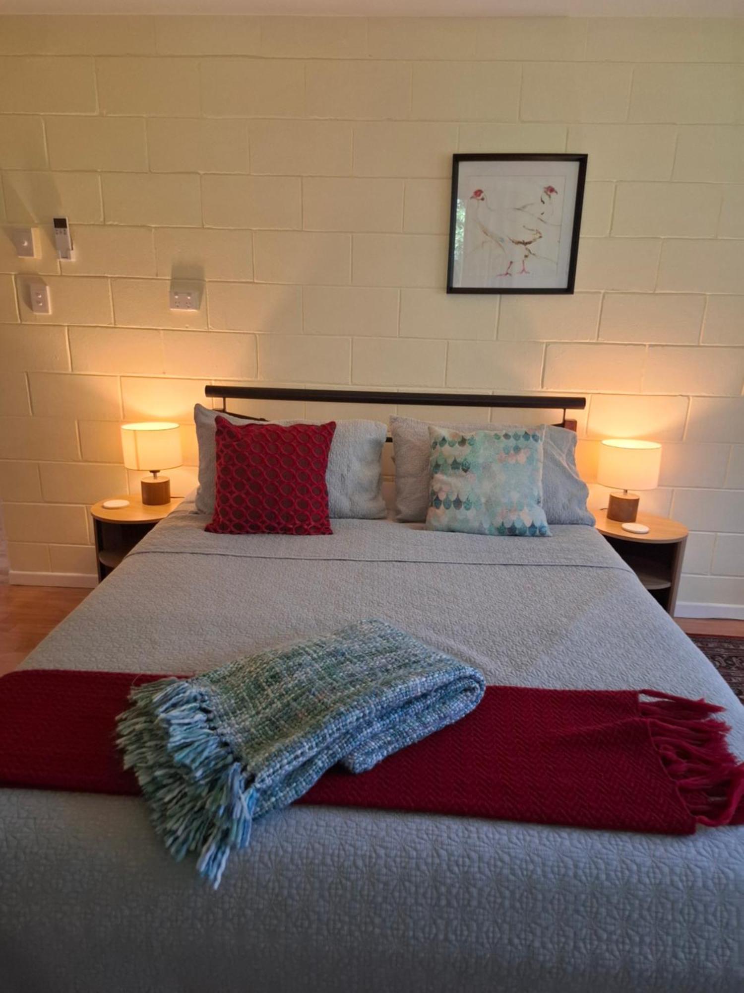 J & Ella'S Holiday House - 2 Bedroom, 2 Bathroom Home Cooktown Esterno foto